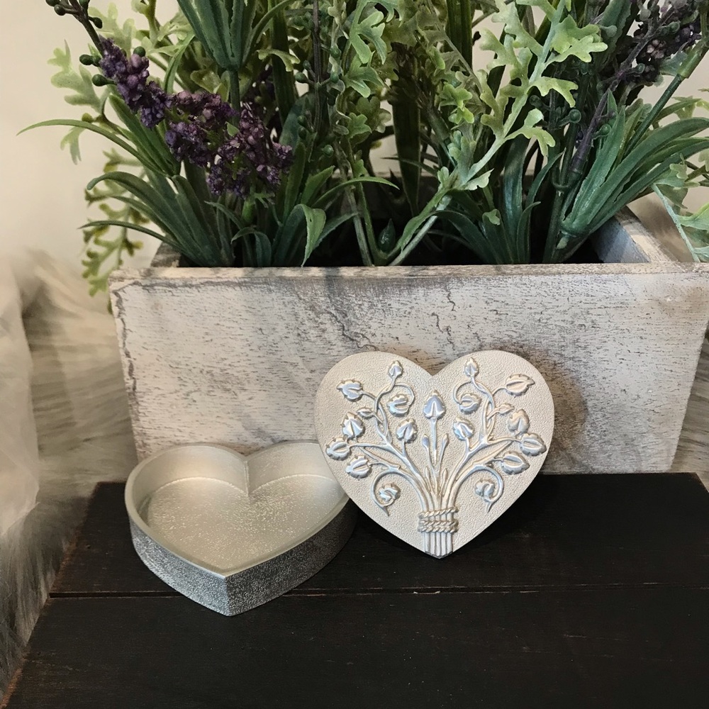 🆕 Vilmain Pewter Trinket/Treasure box Briar Rose - Picture 4 of 5
